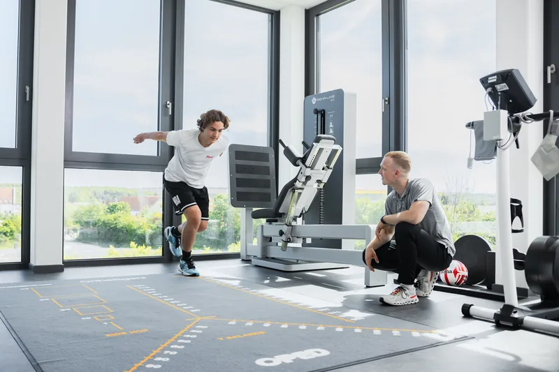 reform-sports-startseite-saeule-performance reform sports startseite saeule performance 1