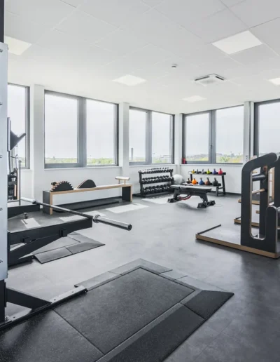 reform sports trainingstherapie geraete kraftbereich